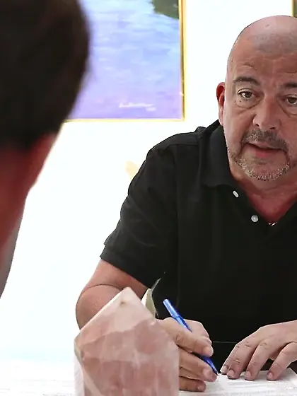 Hot tattooed amateur dicked hard in doggystyle