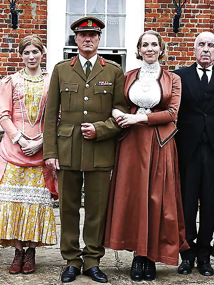 British sexy threesome