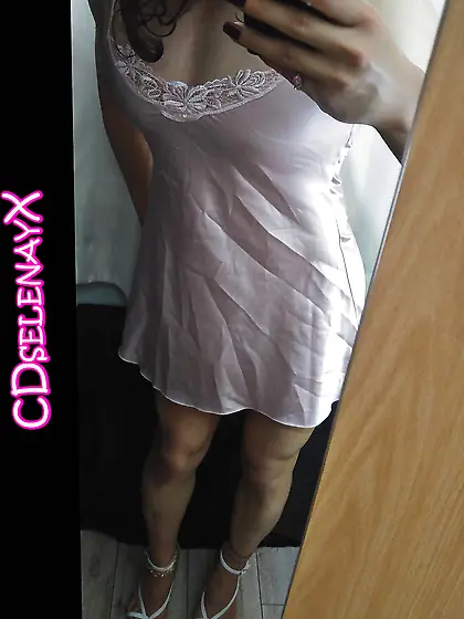 Hot Toe, Sexy Hands. Preparation Before Sissygasm