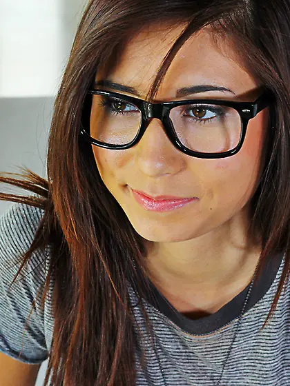 Teen brunette takes facial after painful...