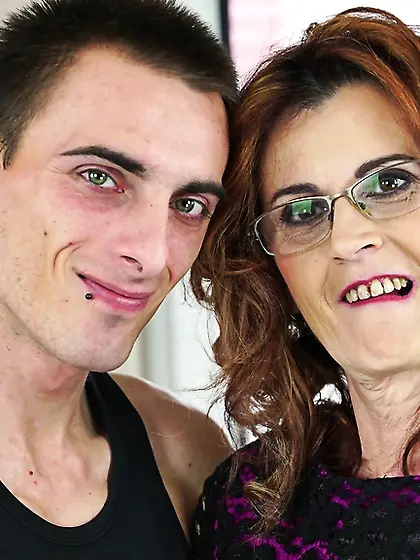 Brunette horny granny