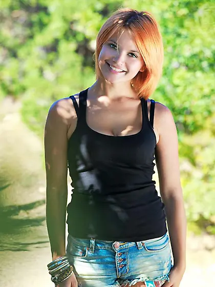 Naughty redhead doll Violla A stays on all fours and lets everyb