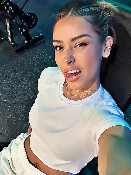 Cassandra Martin.  The hottest woman alive.  Fuck me