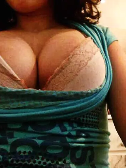 Te tengo en mi mano,  Te chupo, Estás demasiado exq