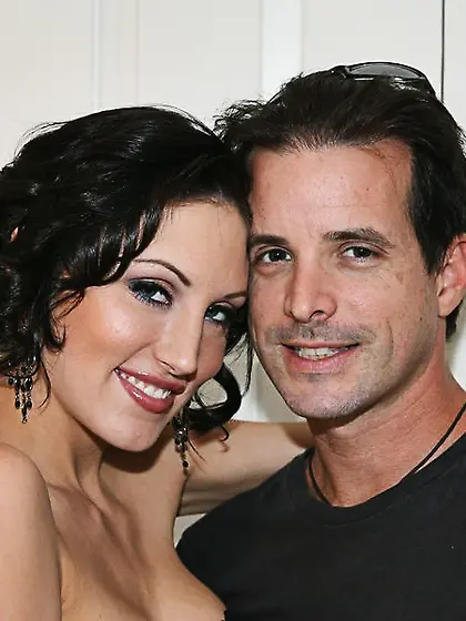 Hot Wife Mindy Fucks New Man While Hubby...