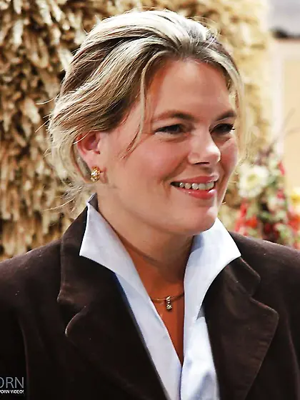 Promi-Wichsvorlagen (celebs) VI - Julia Kloeckner