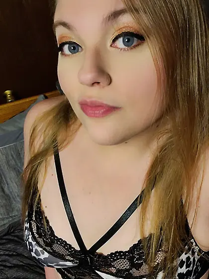 Beautiful sexy chubby bbw milf in lingerie