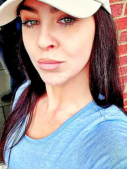 Heavy make up gorgeous young escort