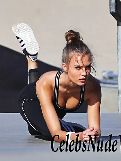 Josephine Skriver & Jasmine Tookes Sexy