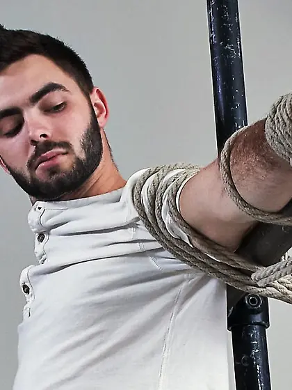 Bearded gay hunk is ready to get tied up...