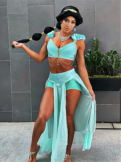 Cassandra Martin.  The hottest woman alive.  Fuck me