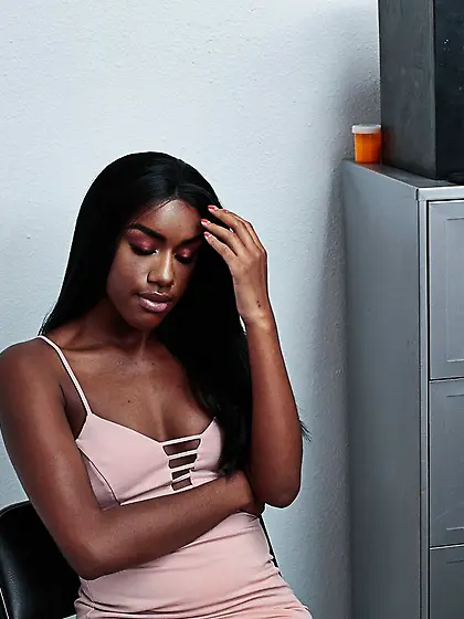 Security guard cums on ebony thief’s big...