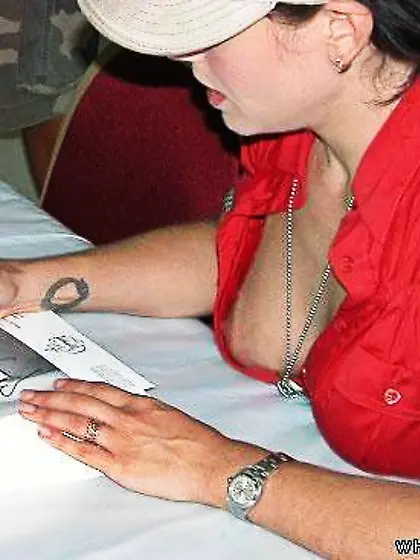 Nip Slips,  Downblouse,  & Sideboob