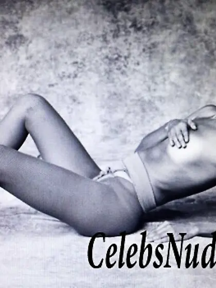 Irina Shayk Topless Pics