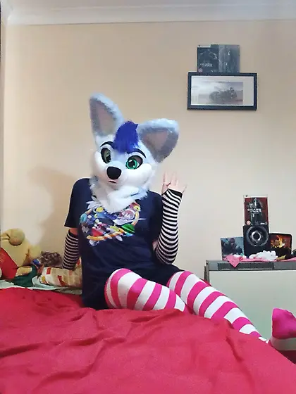 Hi! Cum or piss all over me as much you like :3