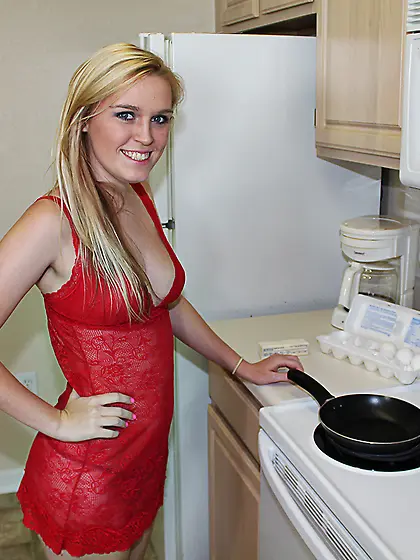 Instead of cooking supper this frisky doll Amanda Bryant works u