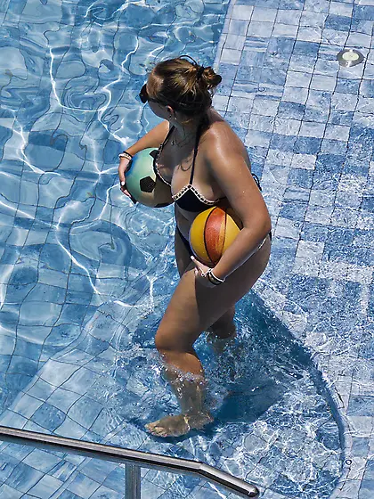 Mom Daughter Big Tits Pool Spy Voyeur