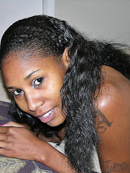 Ass Spreading Black Chick