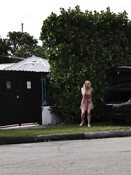 Blonde teenage dress