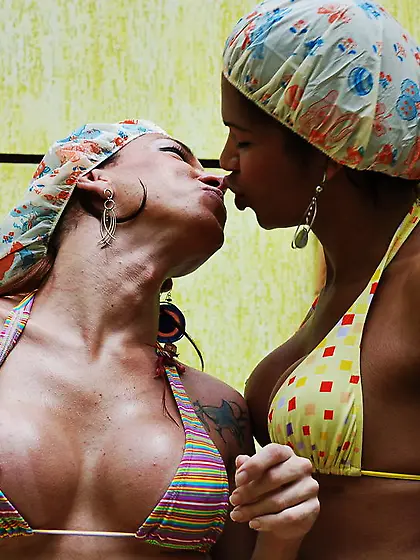 T-girls butt fucking orgy in hot tub