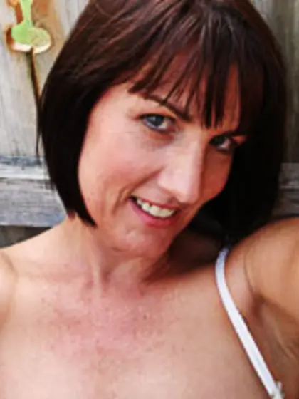 Skinny australian teen applerose