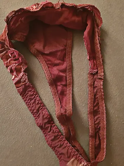 Panty raid : Airbnb and afterparty panties
