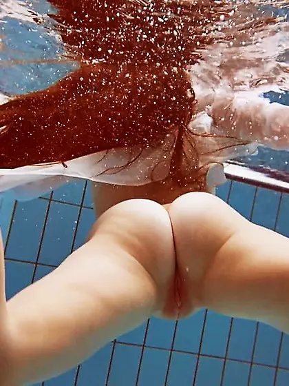 Lola Pt. 2 UnderWaterShow