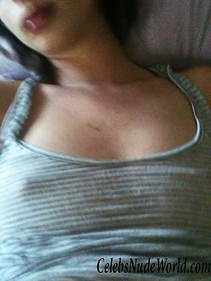 Hot Krysten Ritter iCloud pics