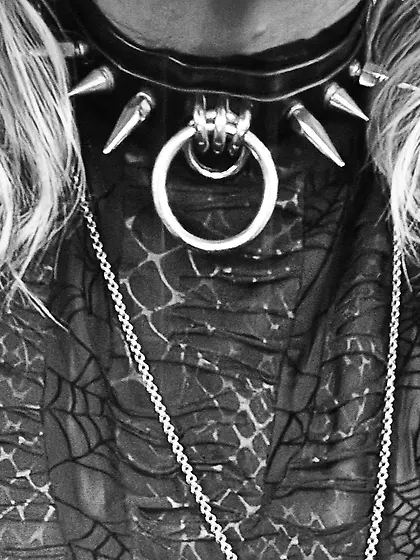 Tug my collar and fuck me