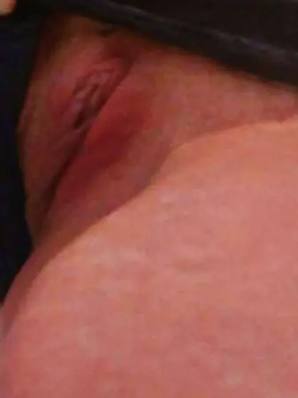 White Wifes humid cootchie