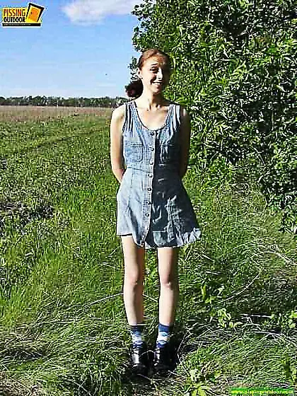 Perverted babe peeing