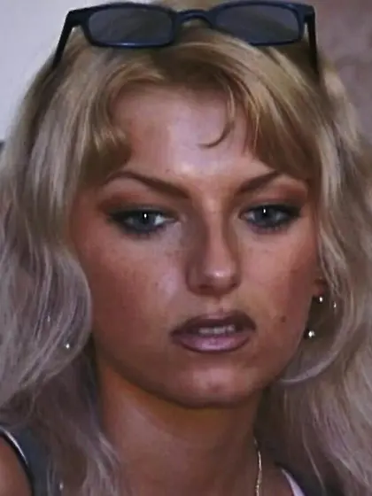 Horny blonde girl pounded roughly in threesome