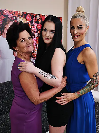 Horny granny lesbian