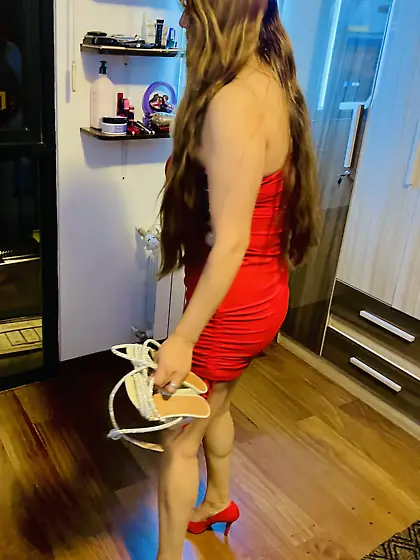 New Year’s dress! Unable to remember what happen