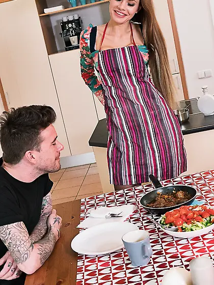 Kitana Lure gives Luke Hotrod the full Steak 'n' BJ deal