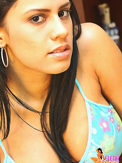 Sexy brunette with big titties Selena Spice revealing sexy booty