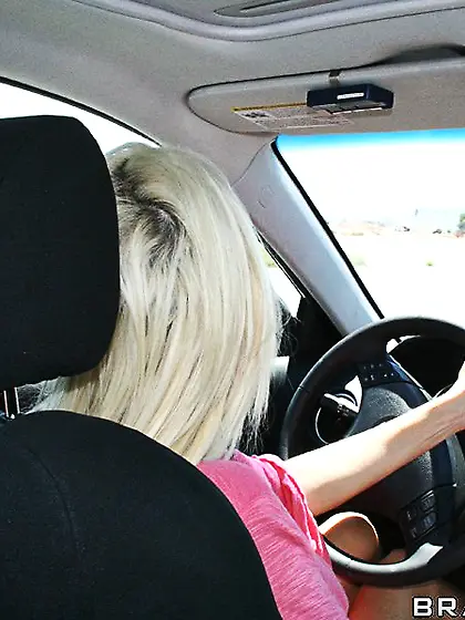 Rhyse Richards takes a hard fuck on the kitchen counter