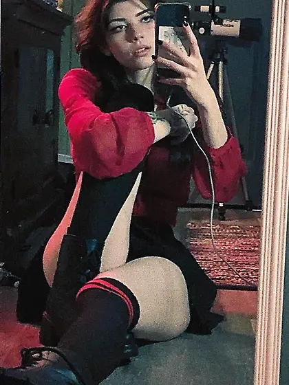 Violet (TikTok Slut) for Tributes