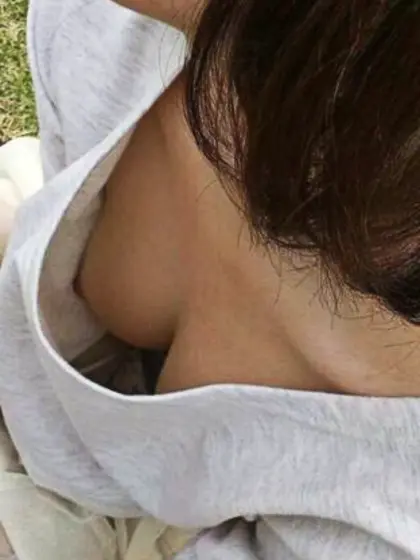 Nip Slips,  Downblouse,  & Sideboob