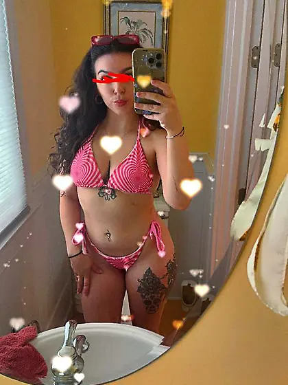 Karina Aubrey Feuti | Random Dumb Cunt from Reddit