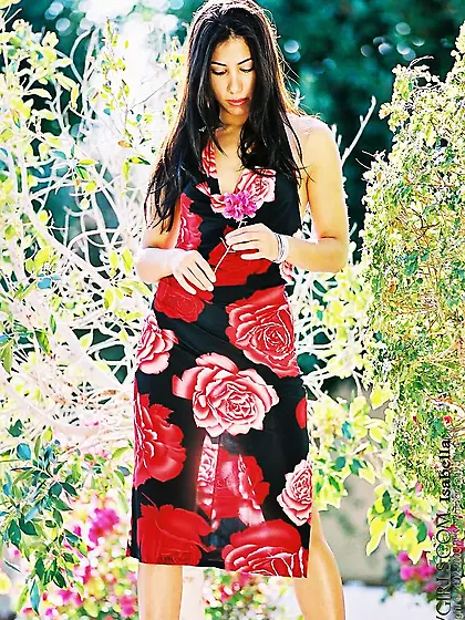 Smiling brunette FTV Isabella with cute pussy lifts her beautifu