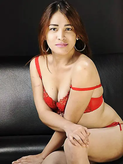 Asian transgender sexyhugecockdoll vibrator