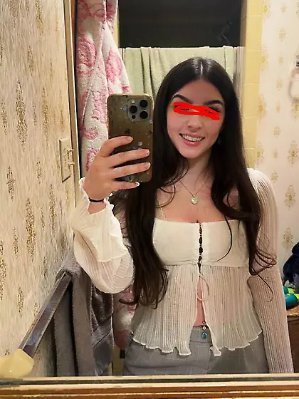 Karina Aubrey Feuti | Random Dumb Cunt from Reddit