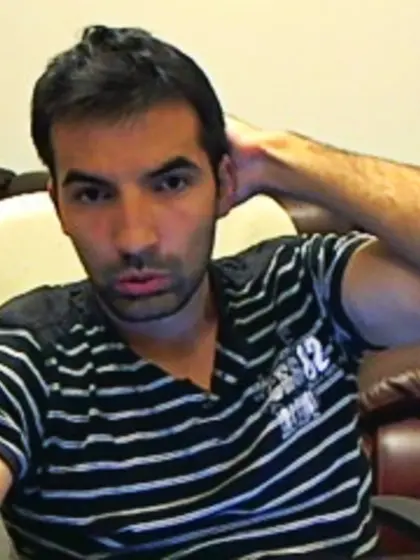 Brunette hardbodyxxl perform anal