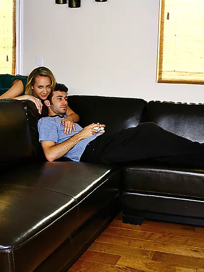 The busty teen Amy Valor has the incredible pussy and mouth for