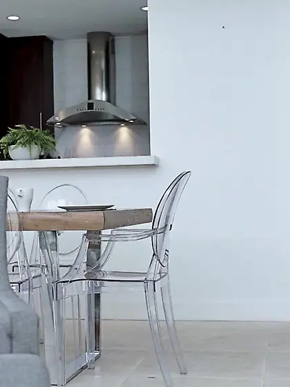 Two slutty amateurs share young huge cock