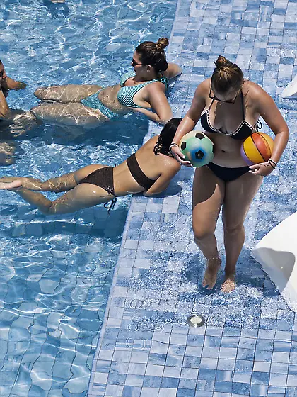 Mom Daughter Big Tits Pool Spy Voyeur