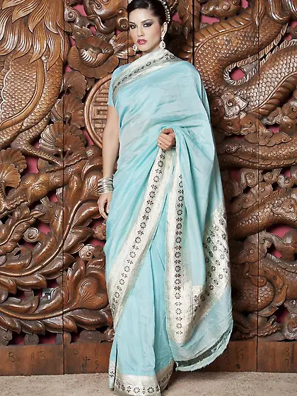 Sunny Leone takes her blue satin dress off and shows us her big