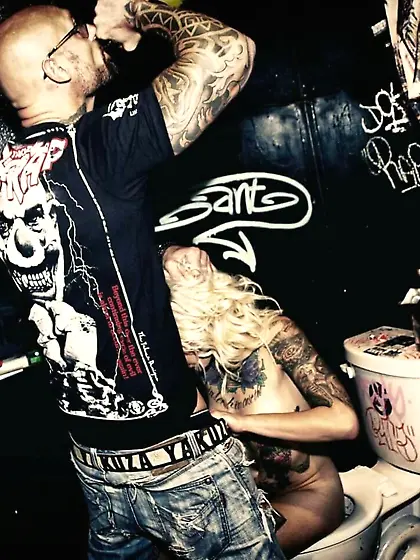 dirty, bulge, urinal, toilet, toilets, stinking, smelly,