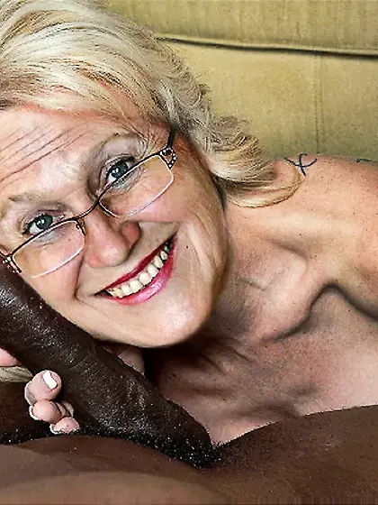 Mature cuckold wife 2